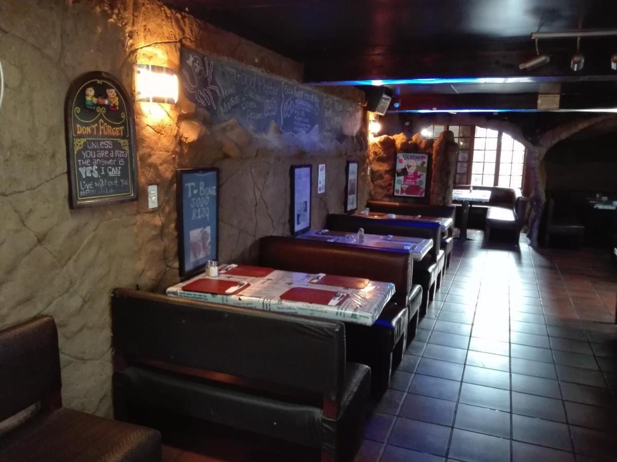 Waterside Lodge Cc ピート・レティーフ エクステリア 写真